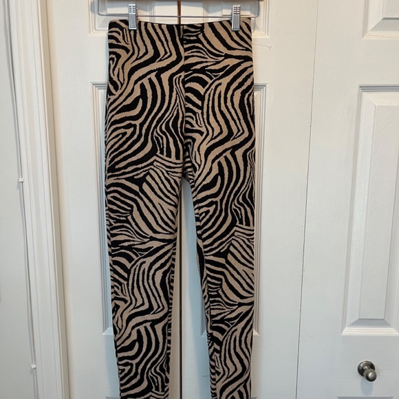 Runway size S animal print pants - Picture 2 of 12